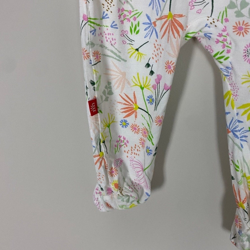 Magnetic Me Wildflower Ruffle Footie Sleeper Kids 3-6M White Floral Magnetic - Picture 4 of 6